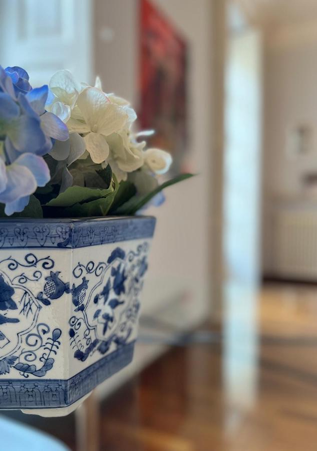 Comfort Zone-charming, Quiet, Historic Center Apartment *
